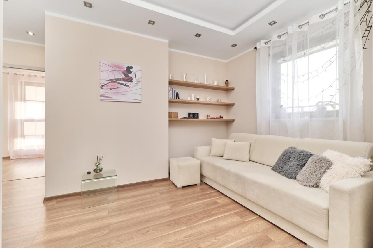 Apartment Wroclaw Krakowska With Balcony And Free Garage By Noclegi Renters エクステリア 写真
