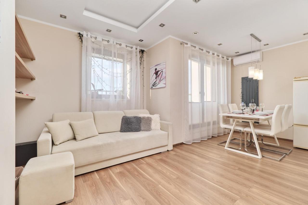 Apartment Wroclaw Krakowska With Balcony And Free Garage By Noclegi Renters エクステリア 写真