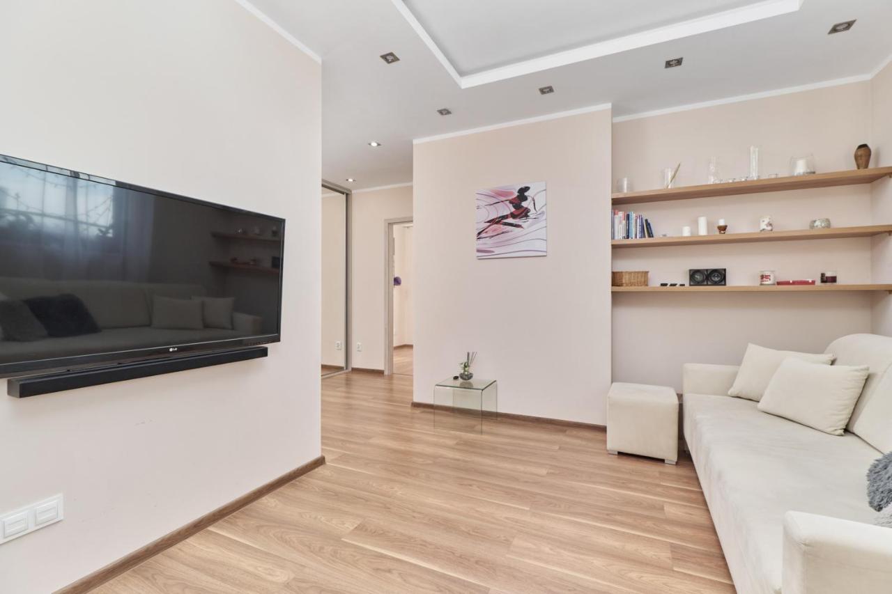 Apartment Wroclaw Krakowska With Balcony And Free Garage By Noclegi Renters エクステリア 写真