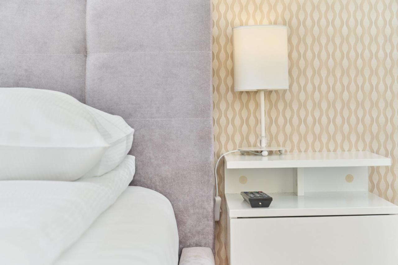 Apartment Wroclaw Krakowska With Balcony And Free Garage By Noclegi Renters エクステリア 写真